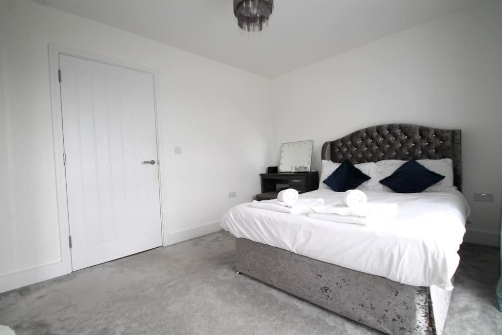 Villa Beaulieu Park - Sleeps 10 - Chelmsford Broomfield  Esterno foto